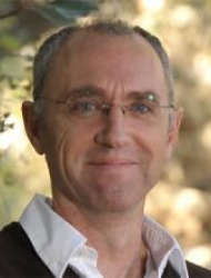 דני  אטאס
